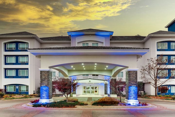 Hotel 56 of 61