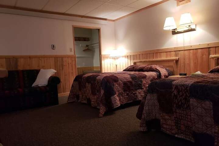 Room 11 of 79