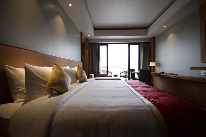 Room 3 of 41
