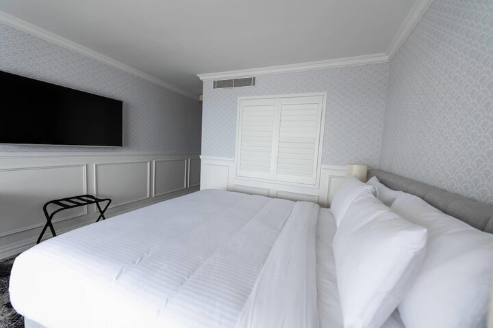 Room 44 of 84