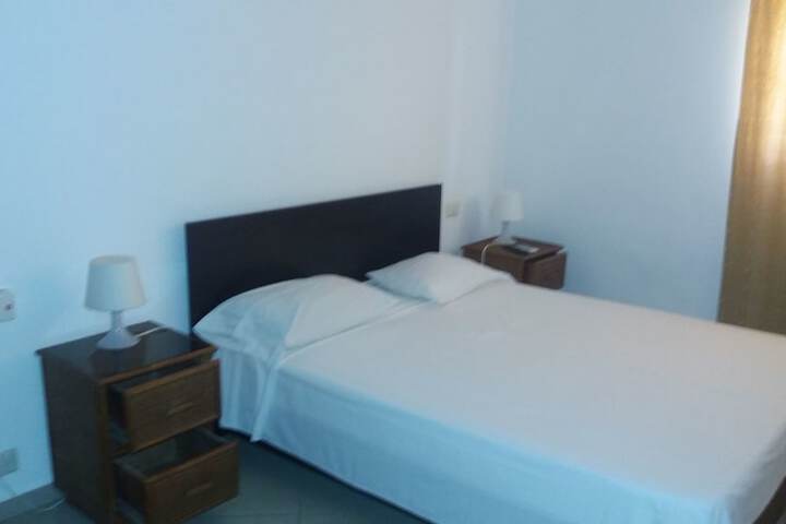 Room 5 of 67