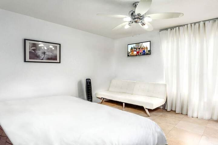 Room 27 of 56