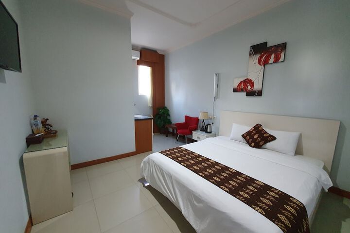 Room 8 of 26