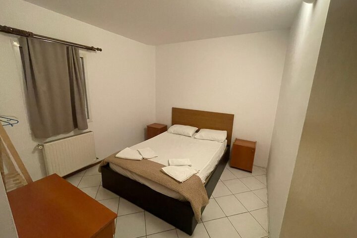 Room 8 of 24