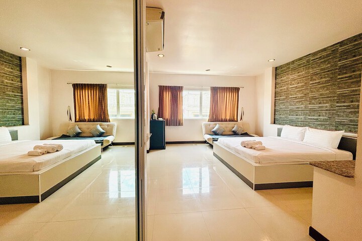 Room 45 of 68