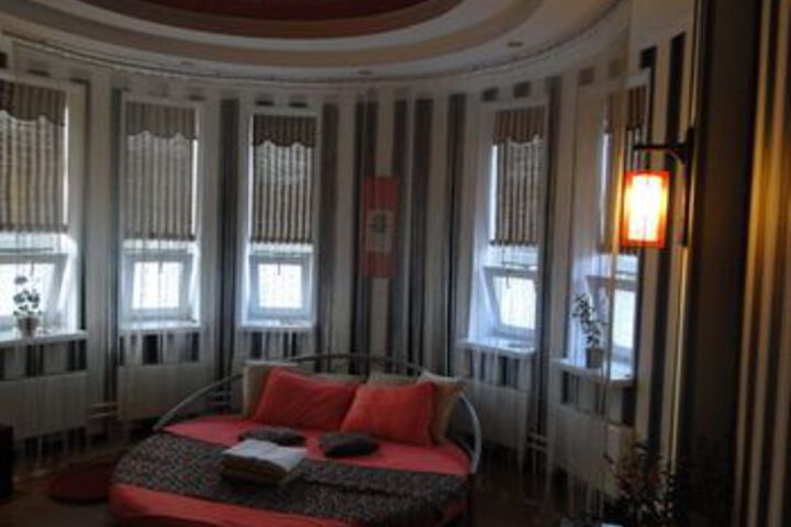 Room 35 of 103