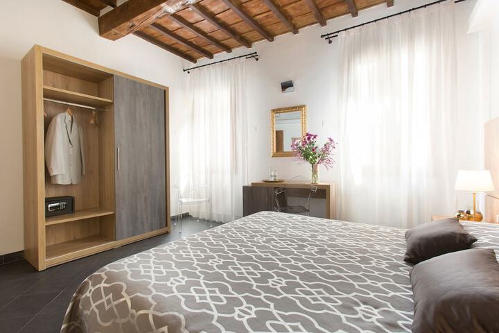 Room 15 of 97