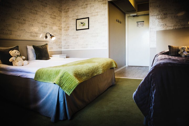 Room 78 of 132