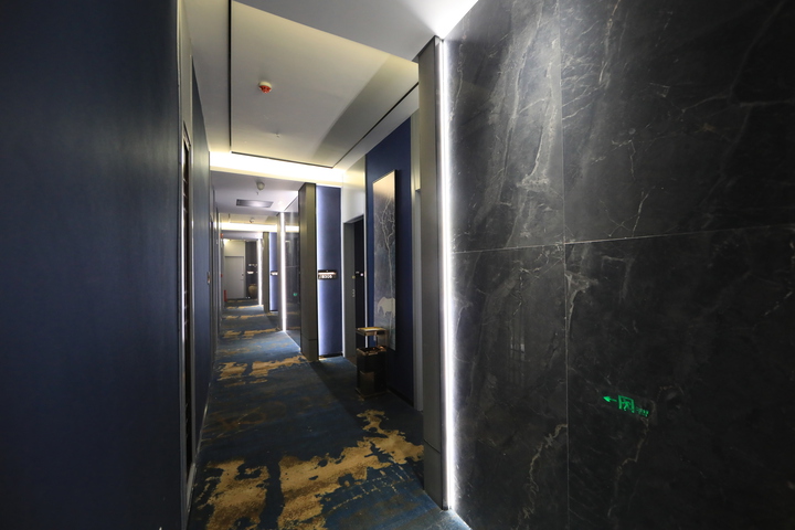 Hotel Interior 9 of 25
