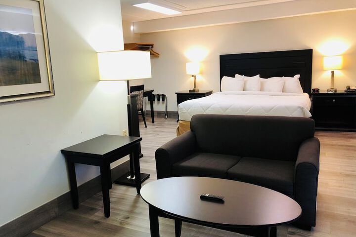 Room 11 of 35