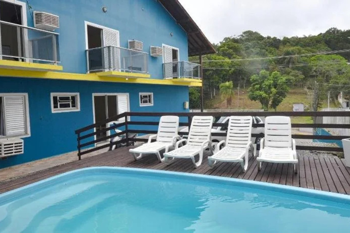 Pool Hotel