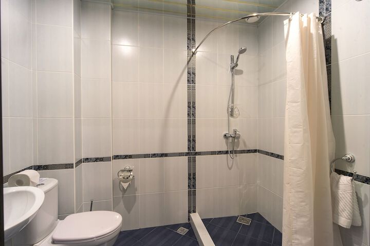 Room 30 of 47