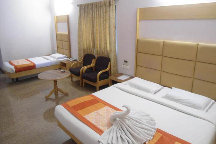 Room 27 of 61