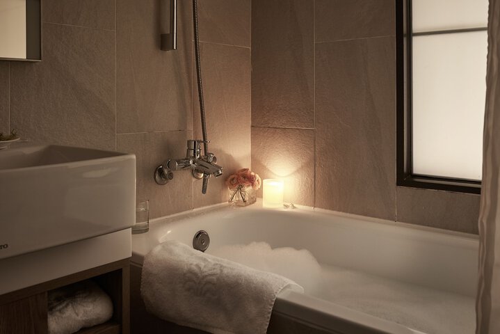 Room 47 of 89