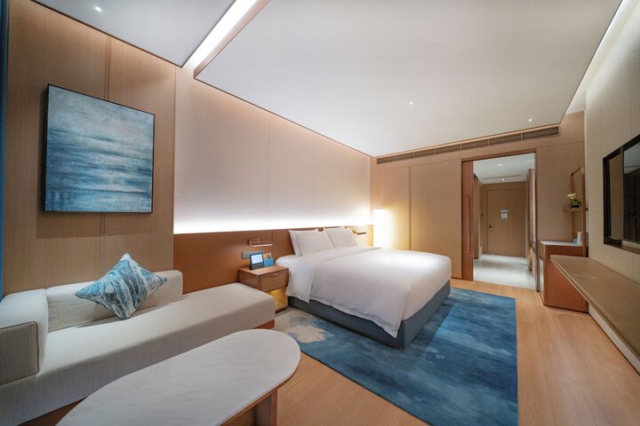 Room 30 of 44