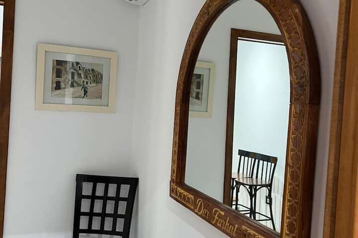 Room 13 of 21