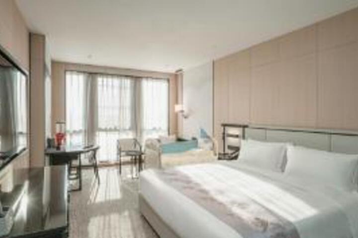 Room 22 of 23