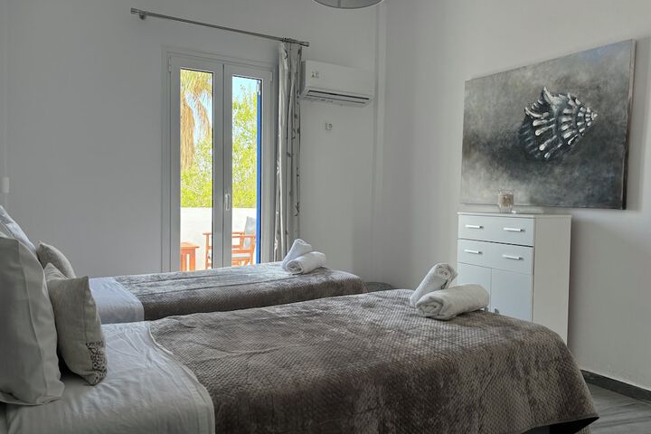Room 56 of 165