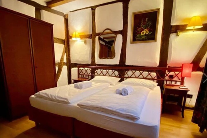 Room 7 of 7