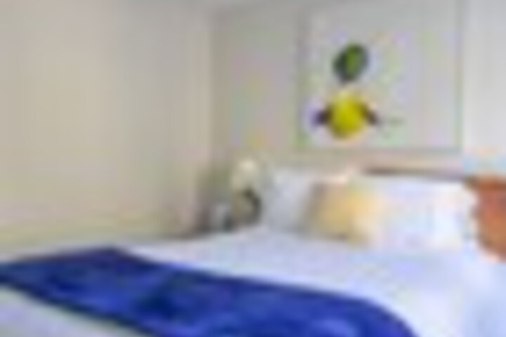Room 125 of 984