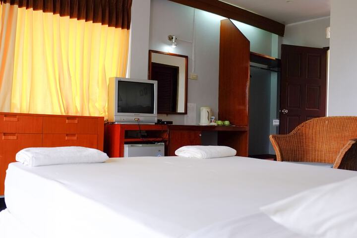 Room 10 of 23