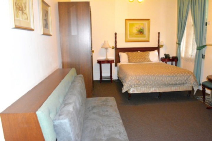 Room 588 of 768