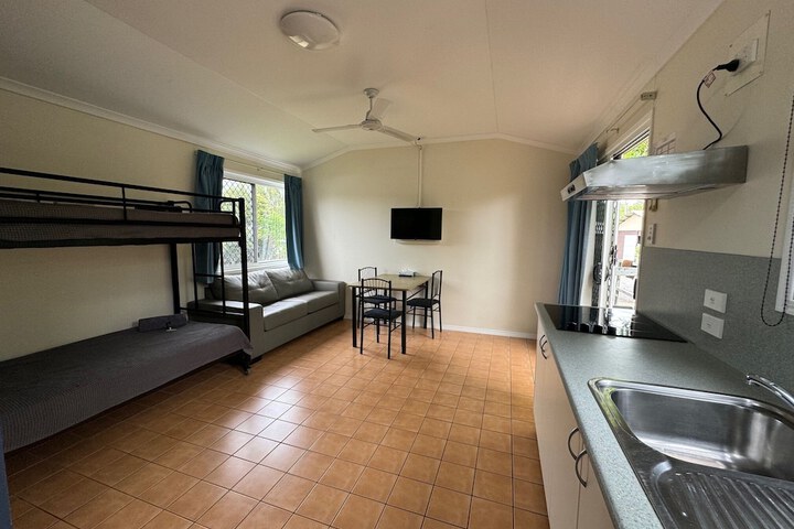 Room 34 of 52