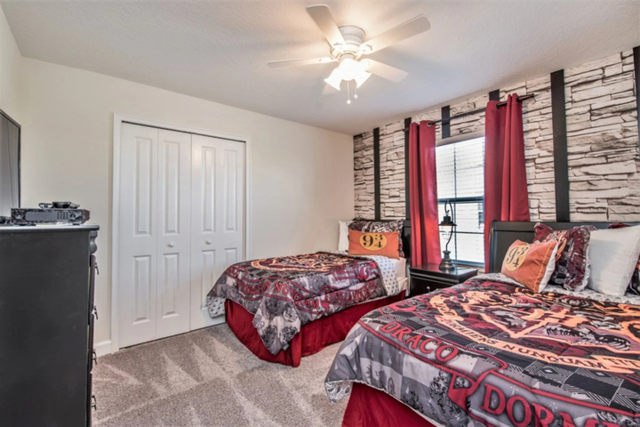 Room 2 of 18