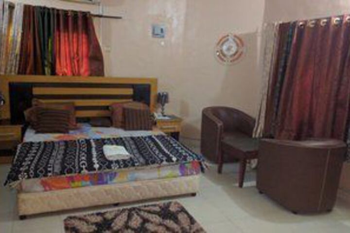 Room 19 of 32