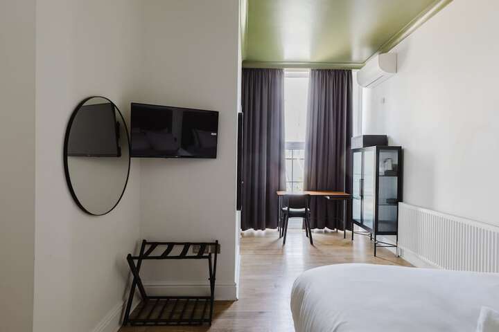 Room 85 of 135