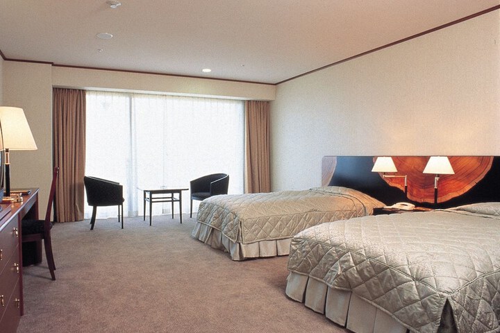 Room 8 of 31