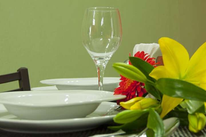 Dining 34 of 42