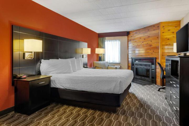 2 Double Beds (7 of 9)