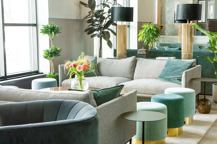 Hotel Lobby