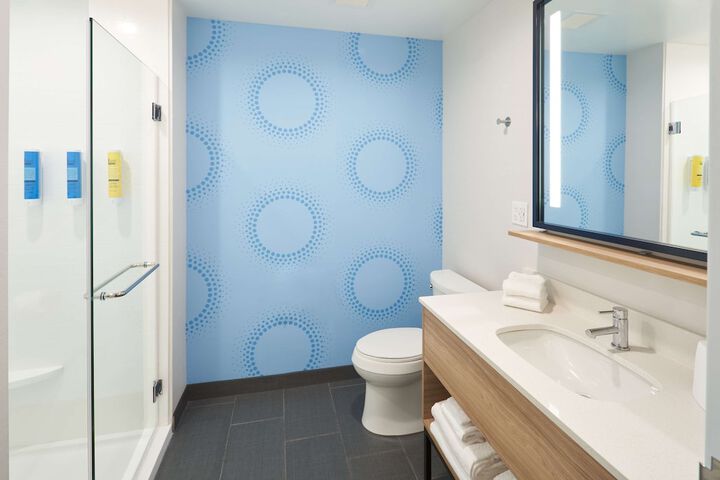 Bathroom shower