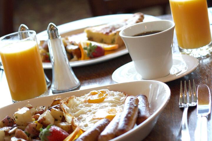 Breakfast/Coffee Service 52 of 66