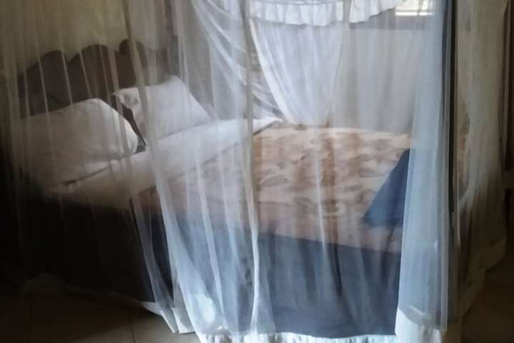 Room 6 of 20