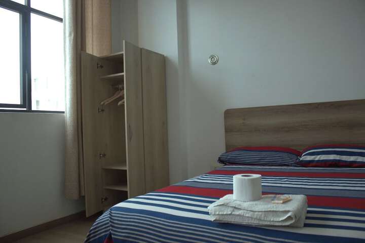 Room 2 of 11