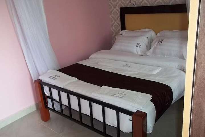 Room 3 of 30