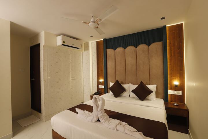 Room 8 of 27