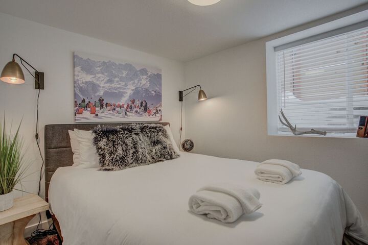 Room 3 of 30