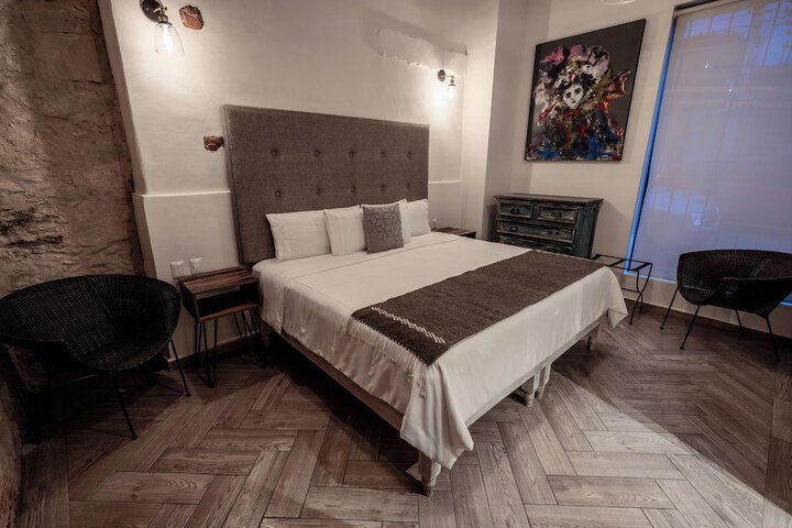 Room 44 of 73