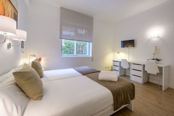 Room 48 of 122
