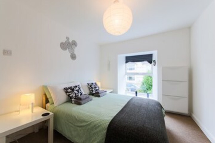 Room 42 of 50
