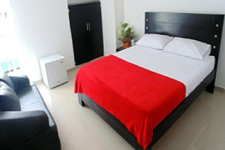 Room 3 of 28
