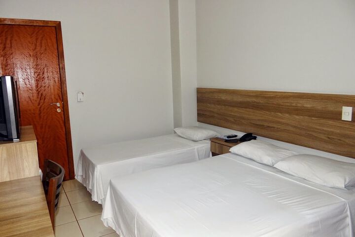 Room 5 of 49
