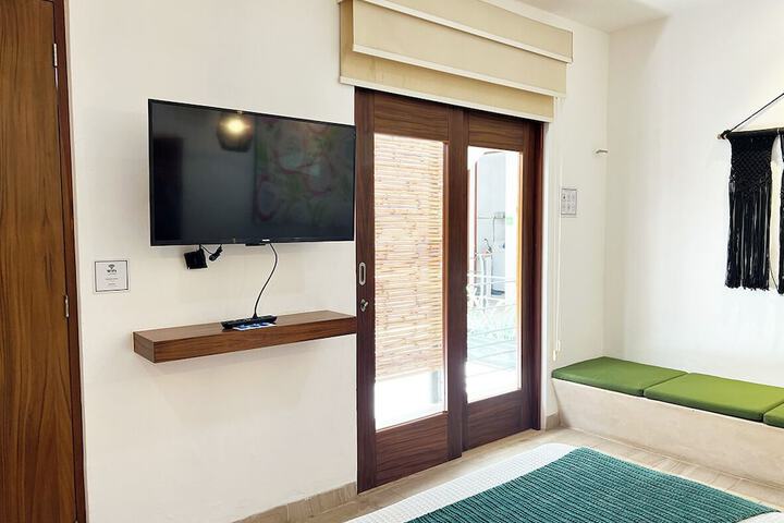 Room 40 of 111