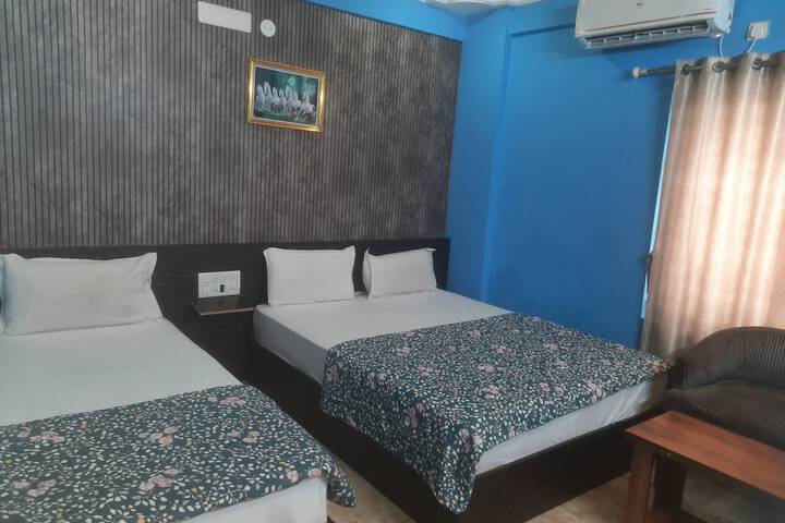 Room 3 of 30