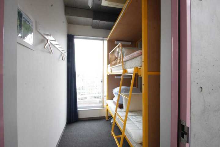 Room 17 of 48