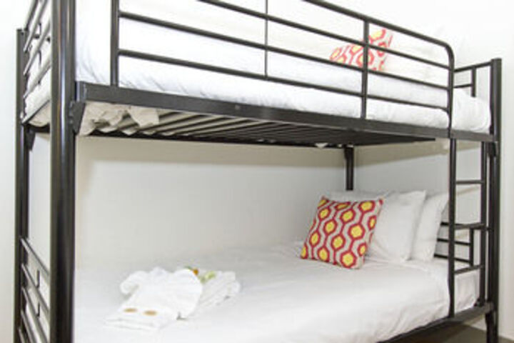 Room 10 of 24
